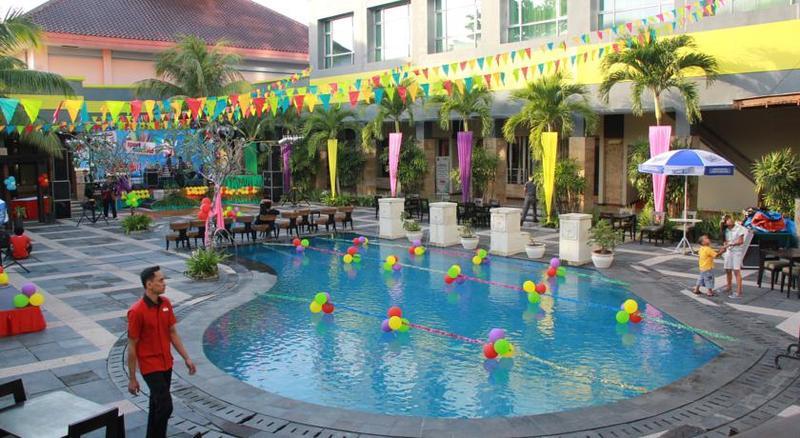 Grand Suka Hotel Pekanbaru Eksteriør billede