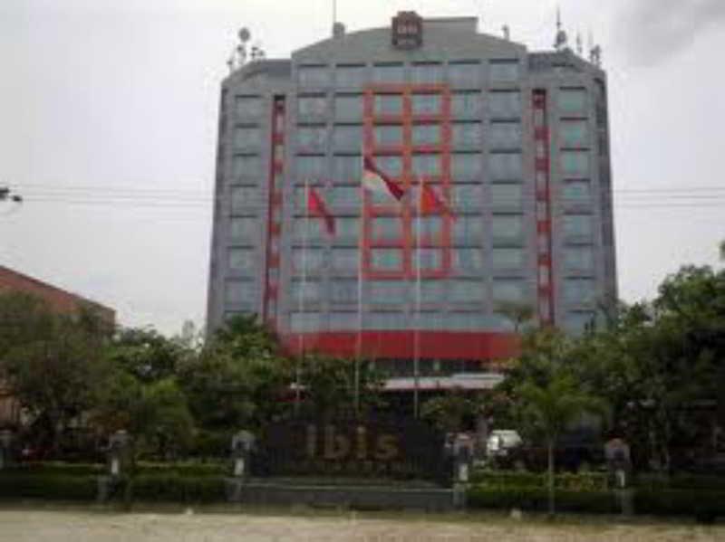 Grand Suka Hotel Pekanbaru Eksteriør billede