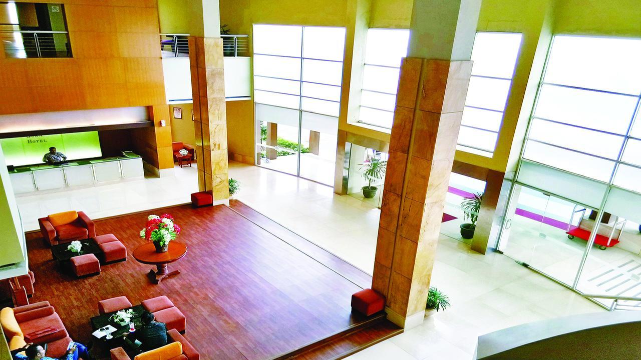 Grand Suka Hotel Pekanbaru Eksteriør billede