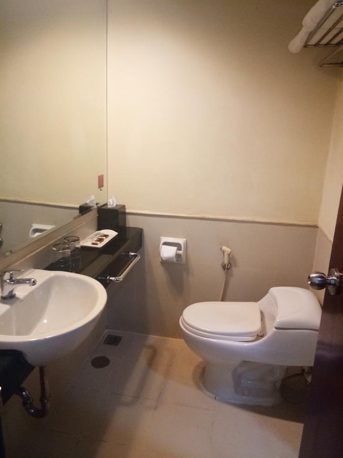 Grand Suka Hotel Pekanbaru Eksteriør billede