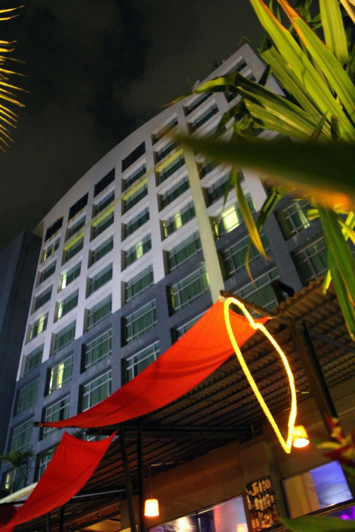 Grand Suka Hotel Pekanbaru Eksteriør billede